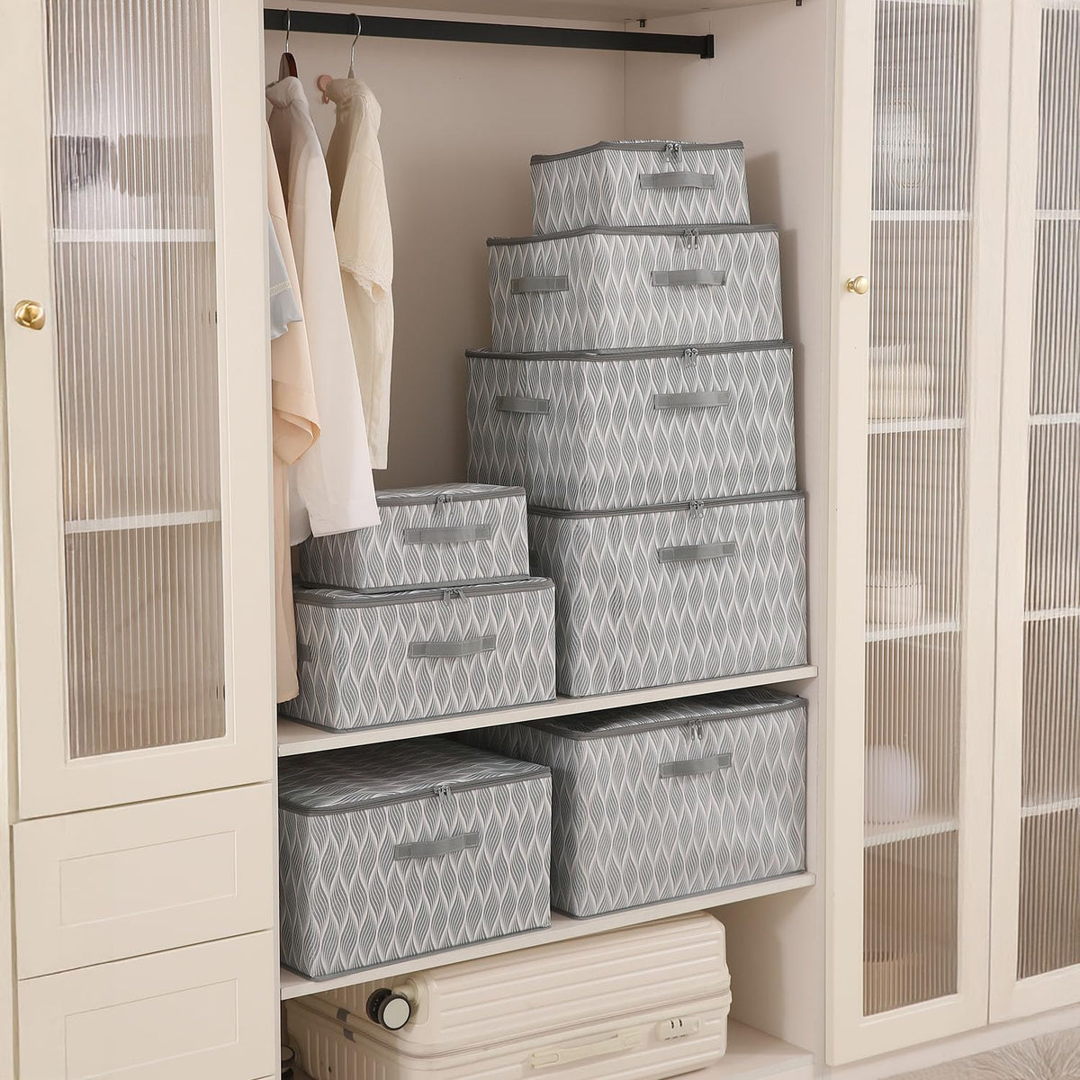 Foldable Clothes Organizer Box | Durable Non-Woven Storage with Zipper & Handle