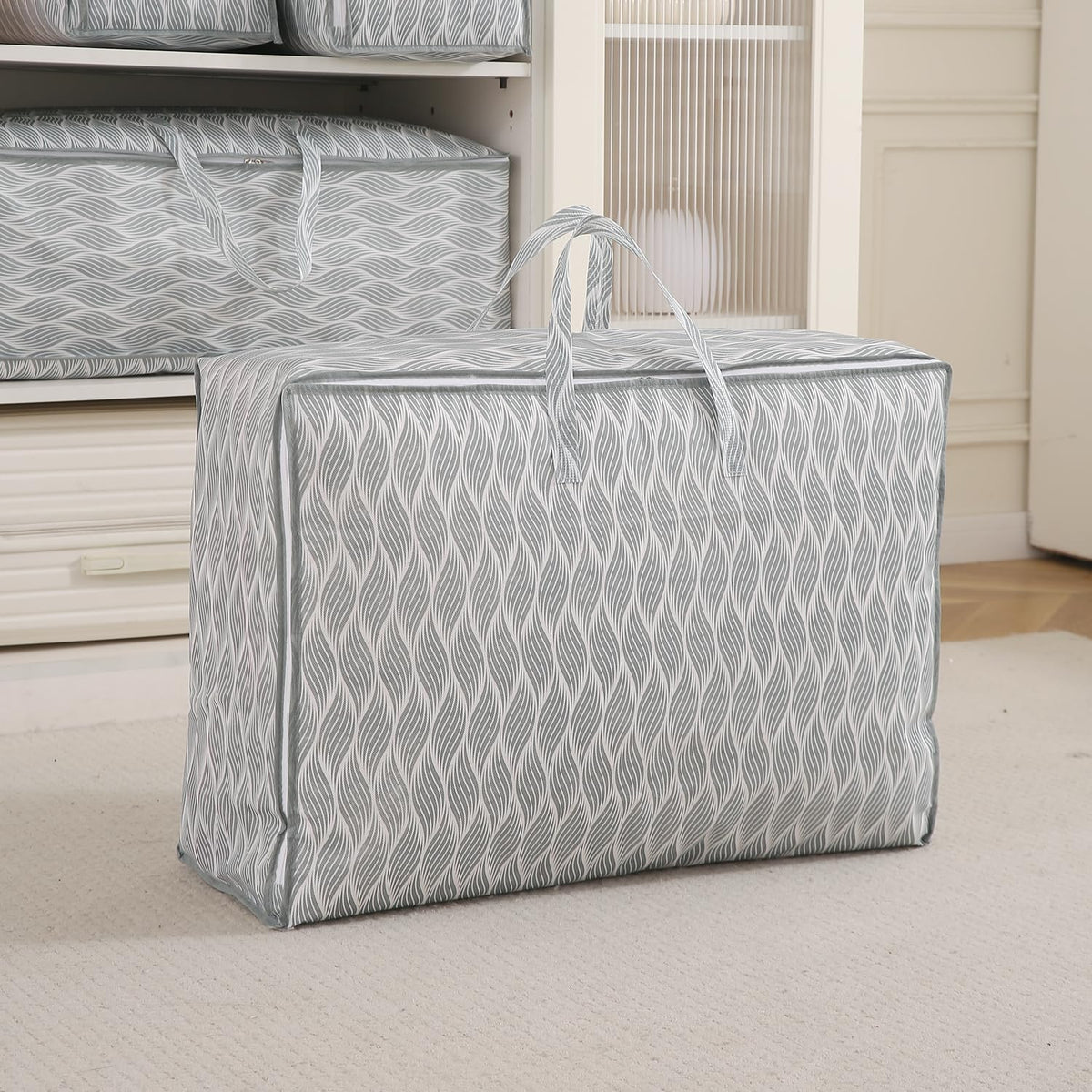 Foldable Clothes & Blanket Storage Bag – Moisture-Resistant, Zippered with Handles