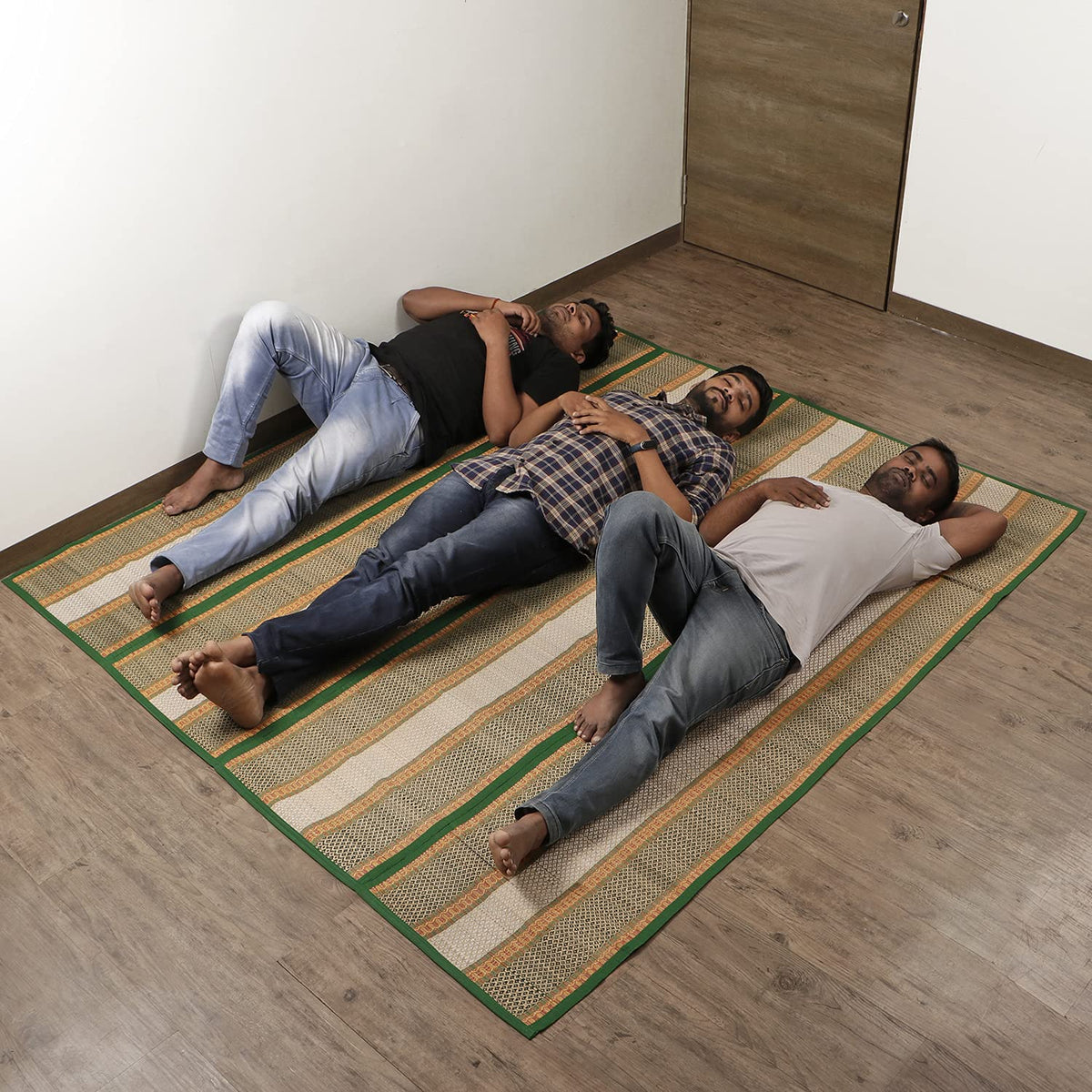 Stylish green colour home floor sleeping mat | HOKIPO
