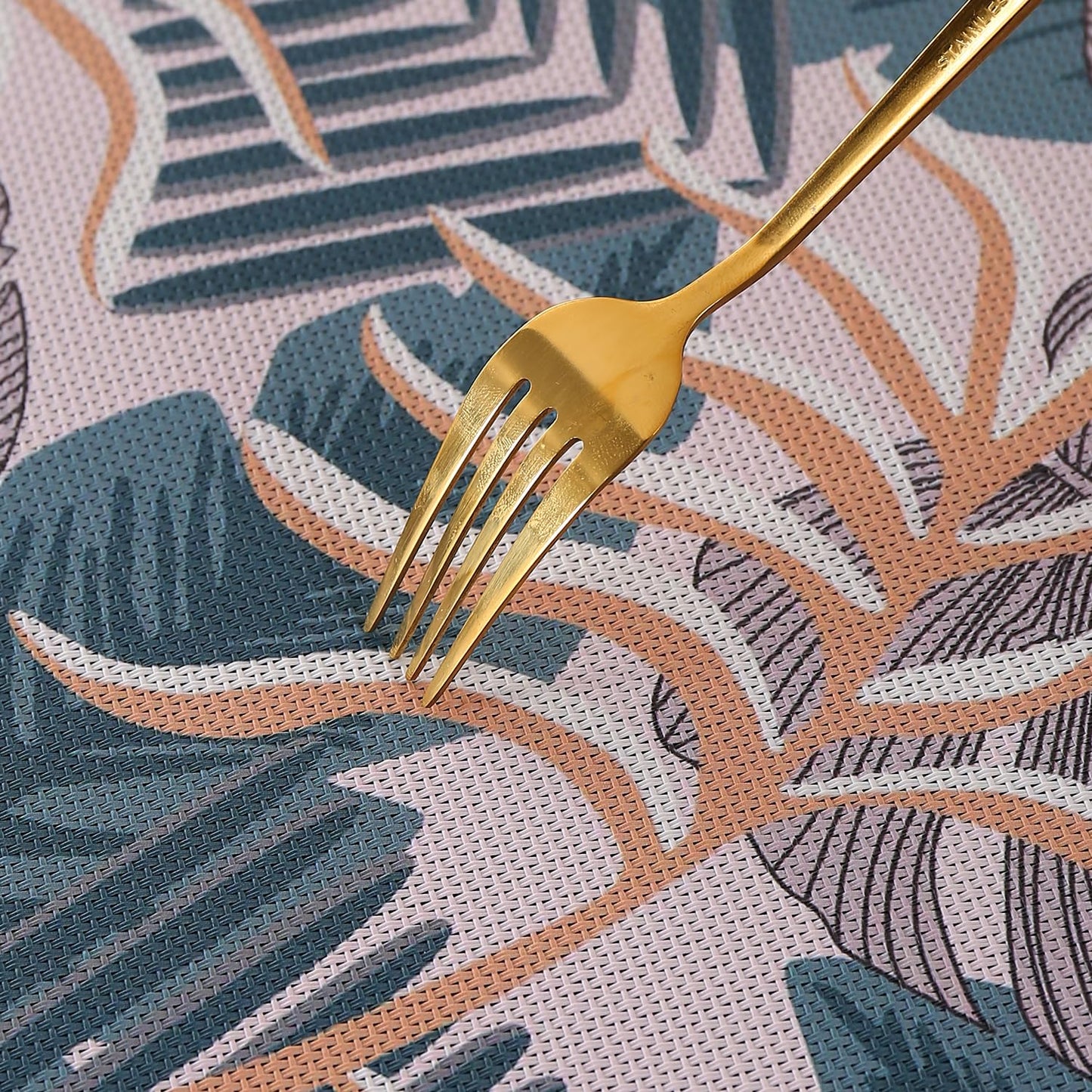 Artistic Flora PVC Washable Mats for Dining Table - Monstera Leaves