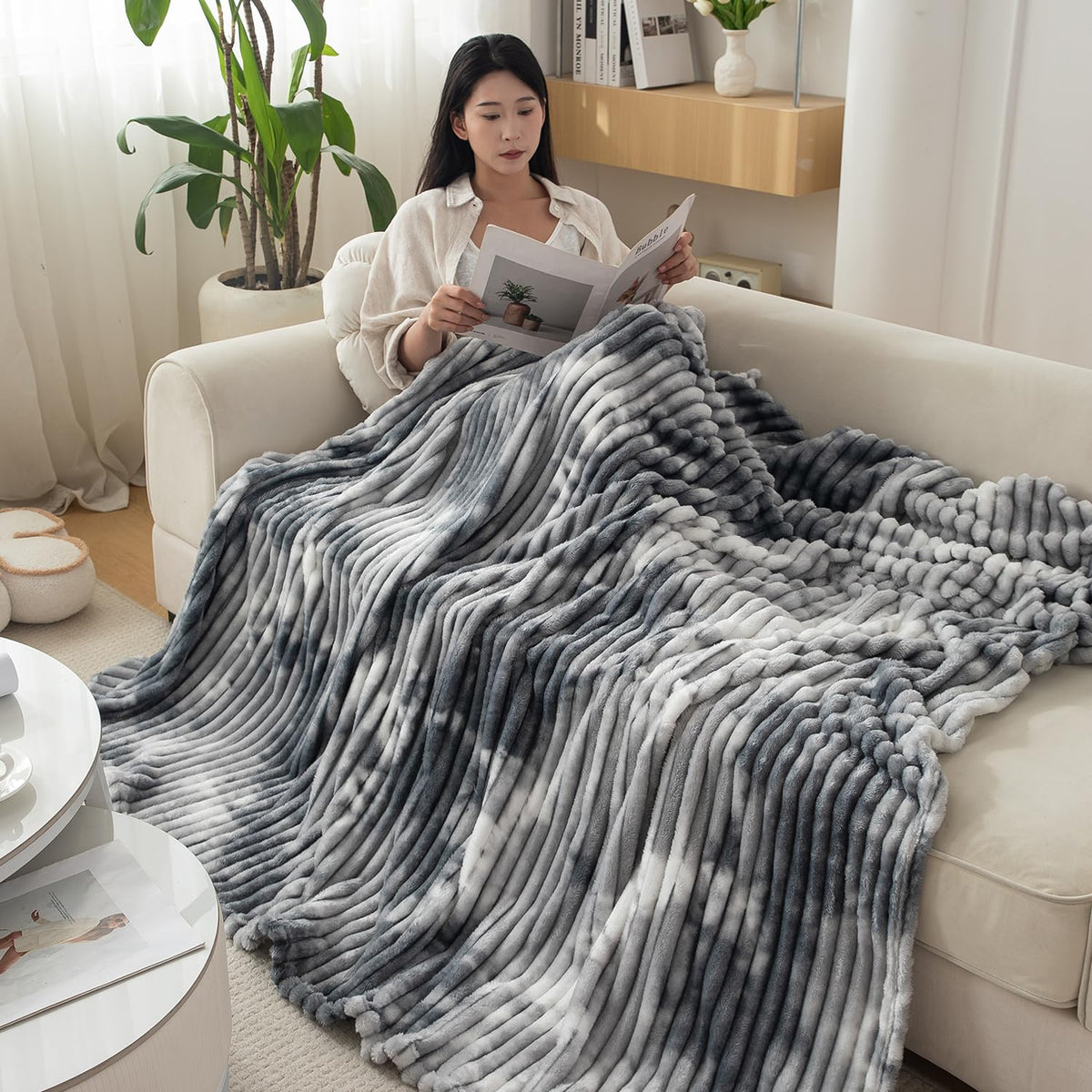 Buy Grey Gradient Fleece Blanket | HOKIPO