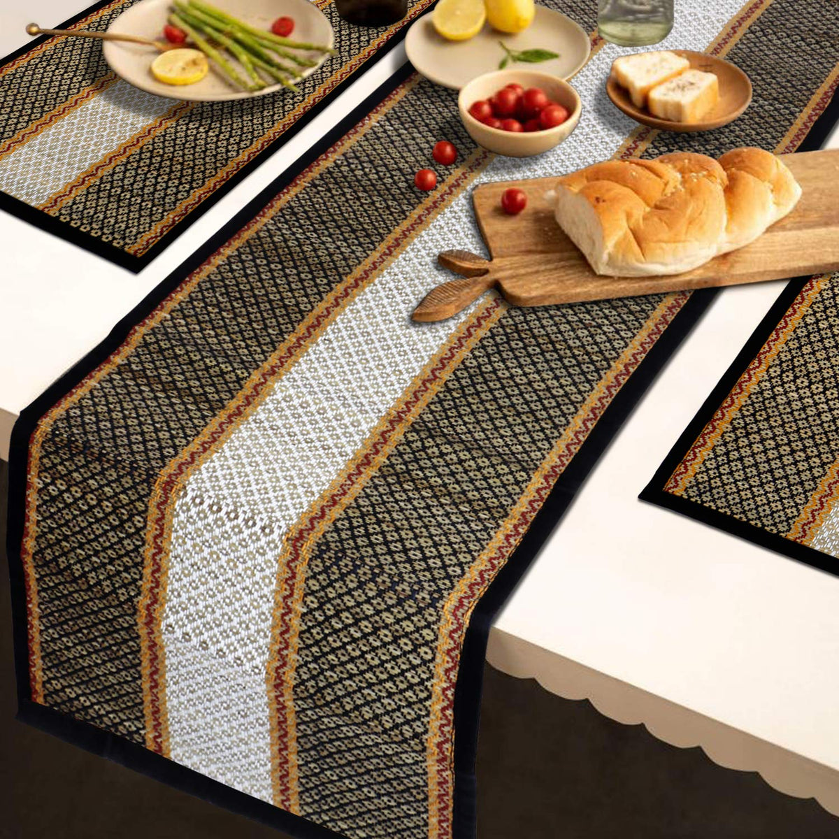 Handmade Madurkathi River Grass Dining Table Mats, Black
