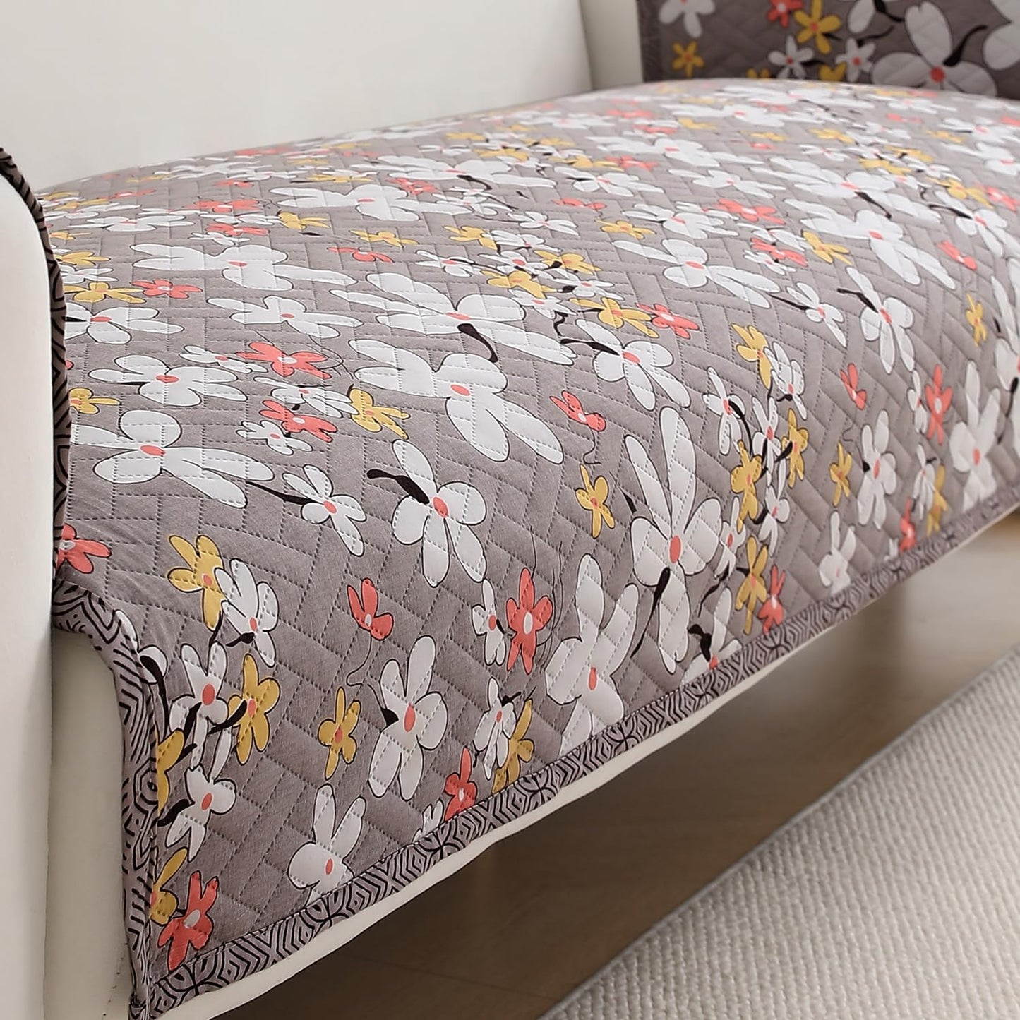 HOKIPO Quilted Sofa Seat Mat for 1/2/3 Seater with 2 Armrest Covers with Pockets, Pastel Brown Sandwort Flower