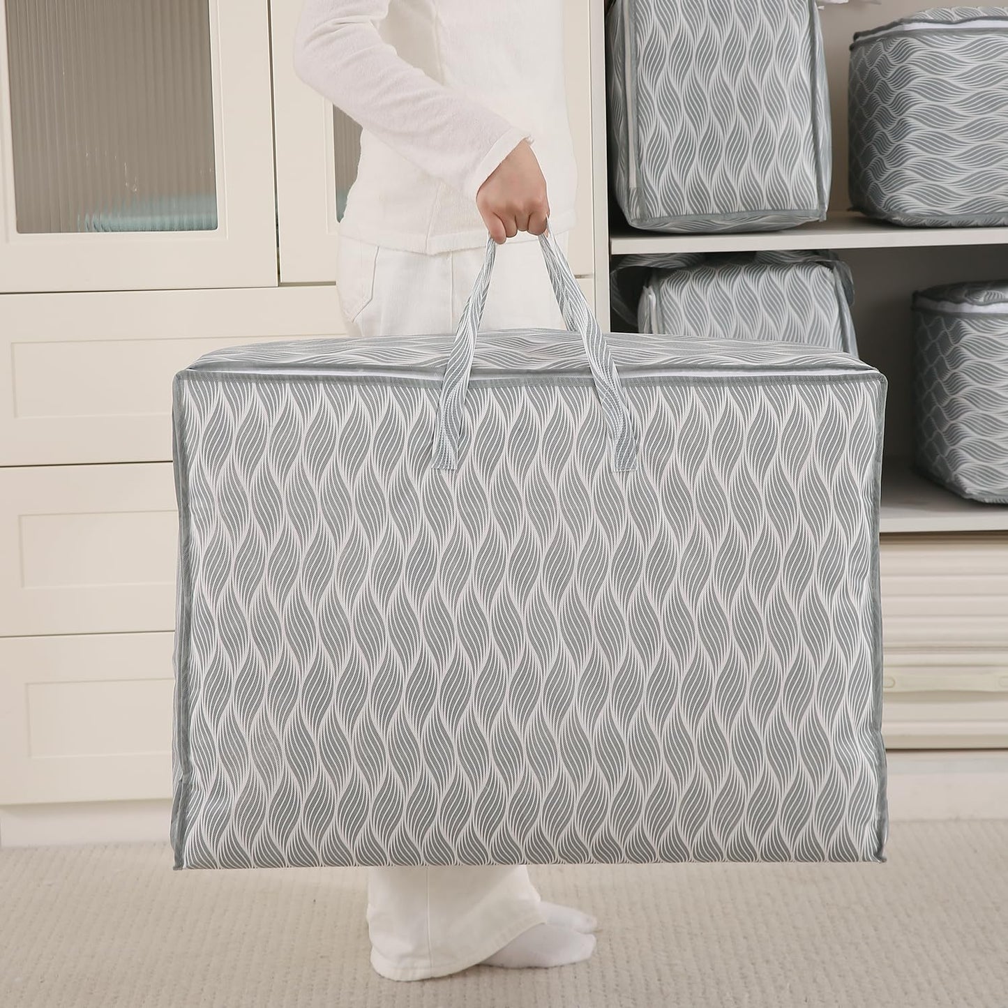 Foldable Clothes & Blanket Storage Bag – Moisture-Resistant, Zippered with Handles