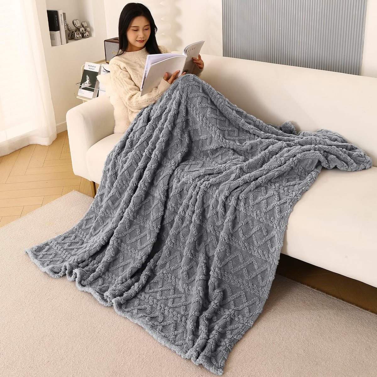 HOKIPO dark grey colour AC blanket double bed queen size soft fleece blanket lifestyle bedroom use