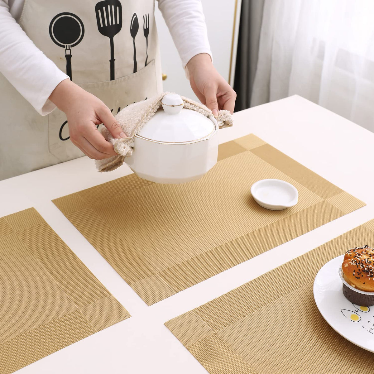 PVC Dining Table Mats, Gold
