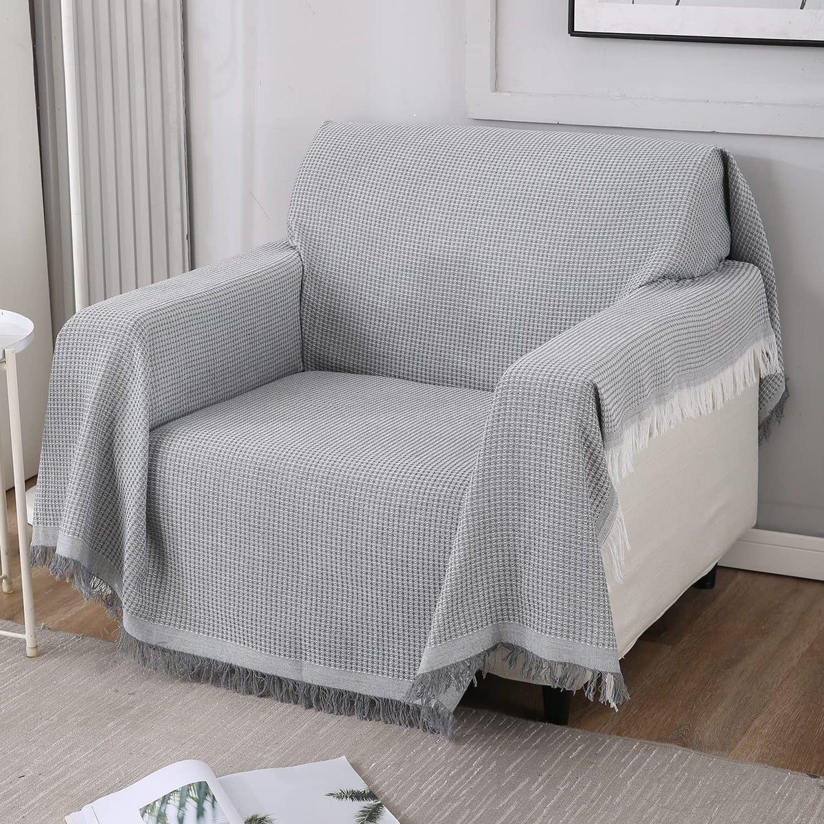 Elegant Grey colour cotton throw for sofa 
