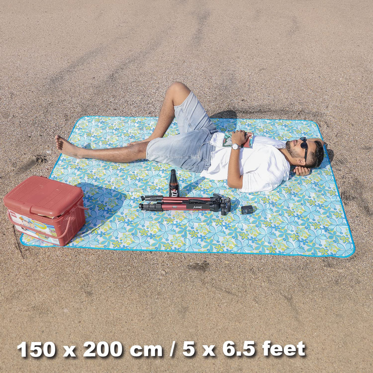 Foldable Waterproof and Sandproof Picnic Mat Blanket, Floral Blue