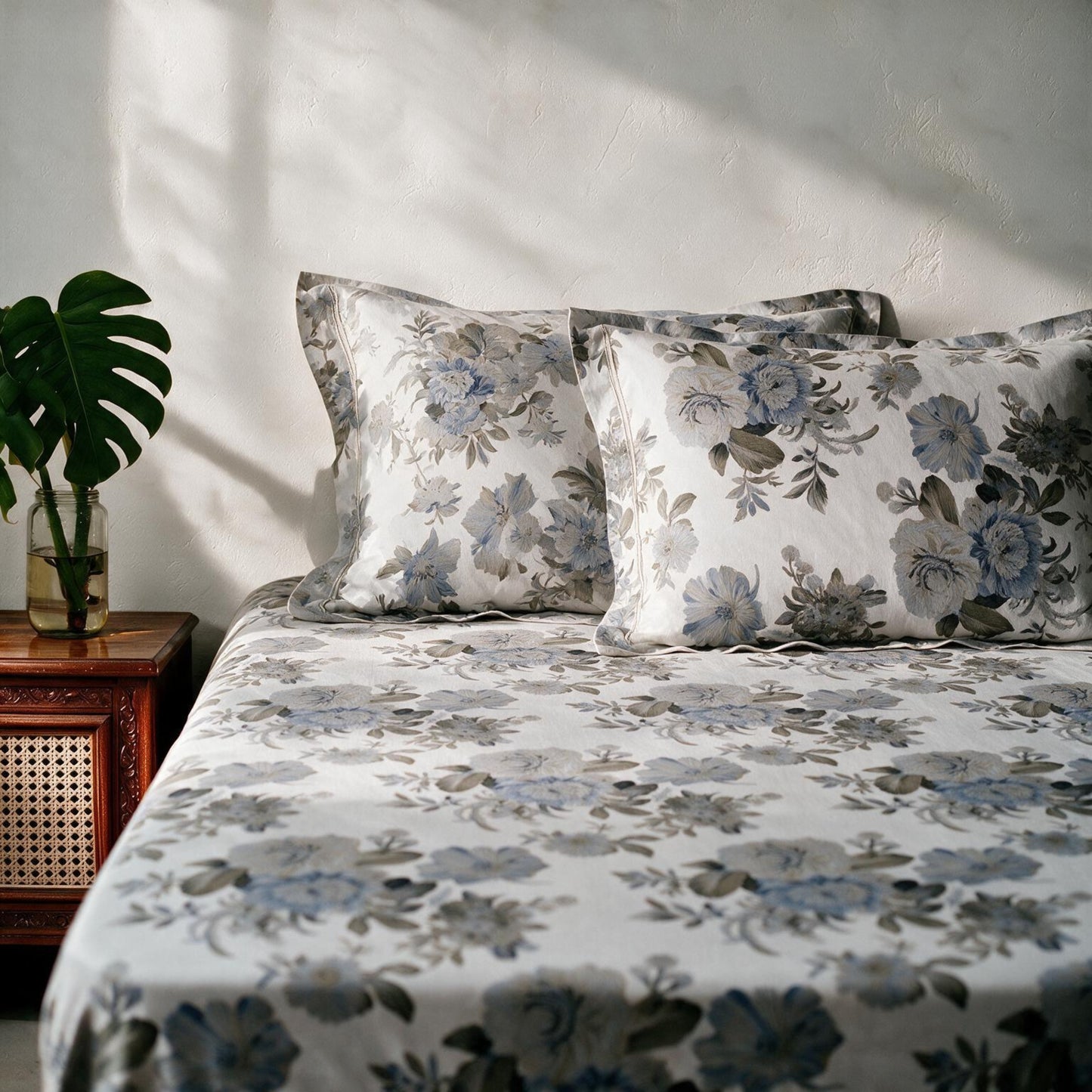 HOKIPO Vintage 180 TC Cotton Percale Flat Bedsheet, King Size, Blue & Grey