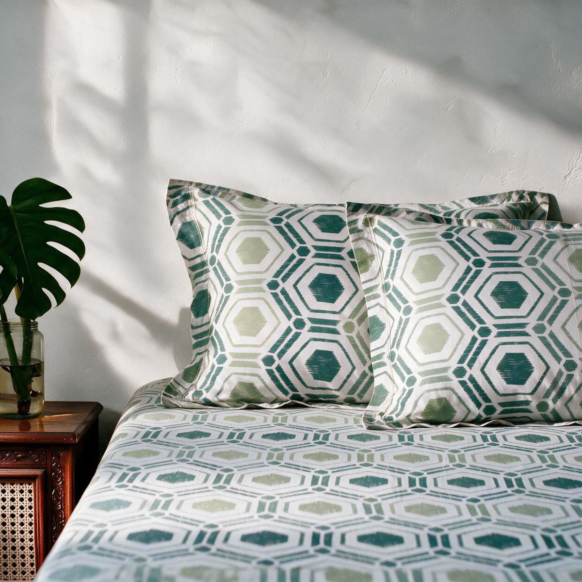 HOKIPO Geometric 180 TC Cotton Percale Flat Bedsheet, King Size, Green Teal