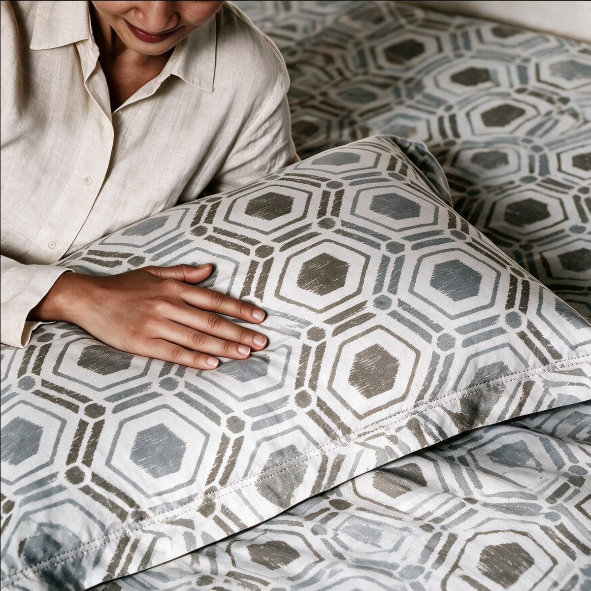 HOKIPO Geometric 180 TC Cotton Percale Flat Bedsheet, King Size, Buff Grey - image 7