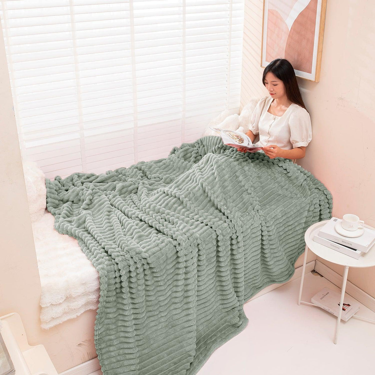 Buy Moss Green Colour Striped AC Blanket | HOKIPO