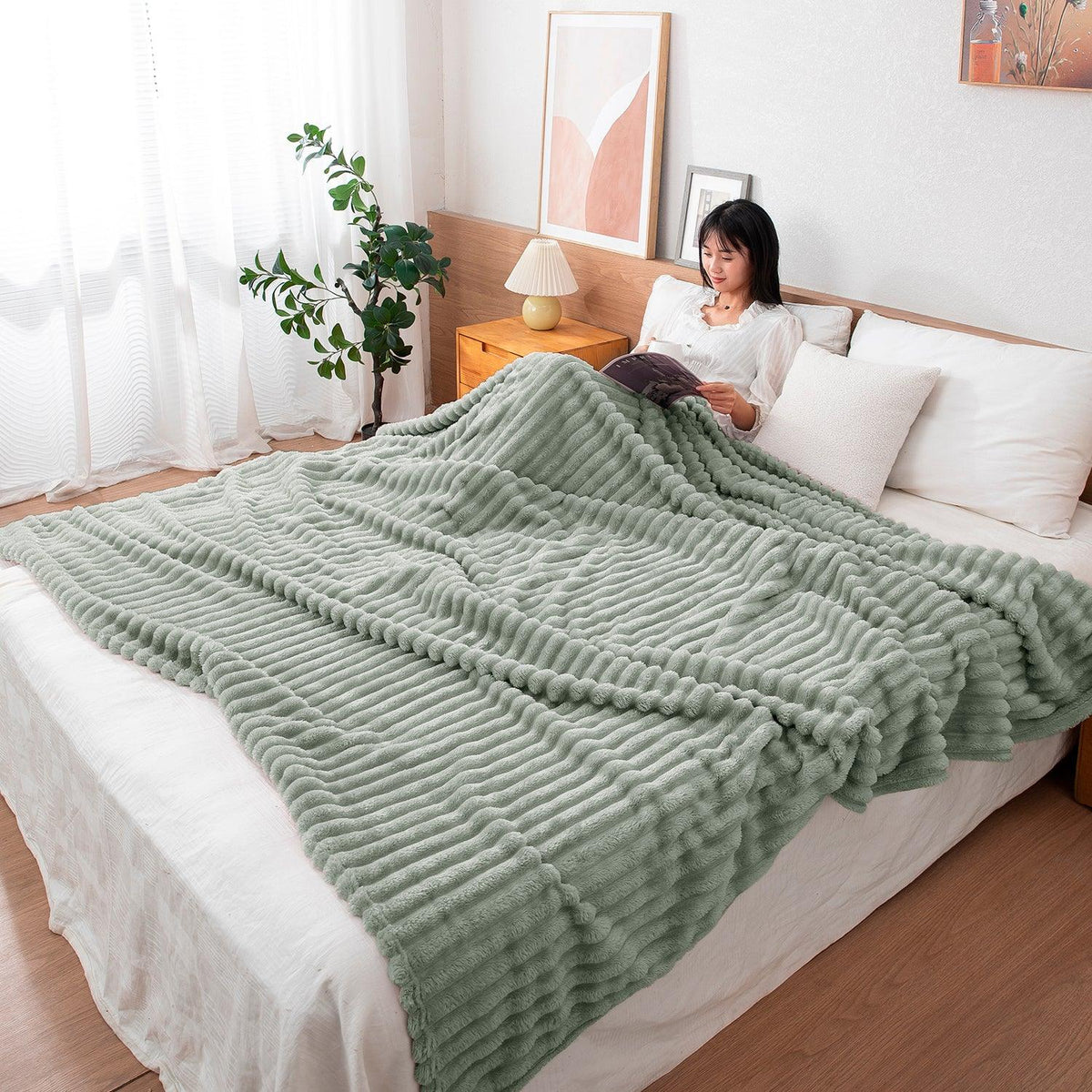 HOKIPO AC Blanket Double Bed Queen, 200x230 cm / 6.5x7.5 feet, Moss Green - HOKIPO | Har Ghar ka Humsafar