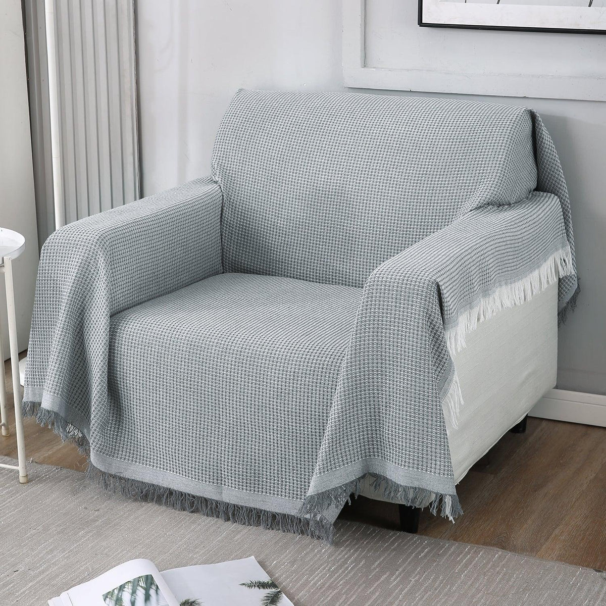 1 Seater elegant Grey colour polycotton sofa throw of size 180(D)x180(L) 
