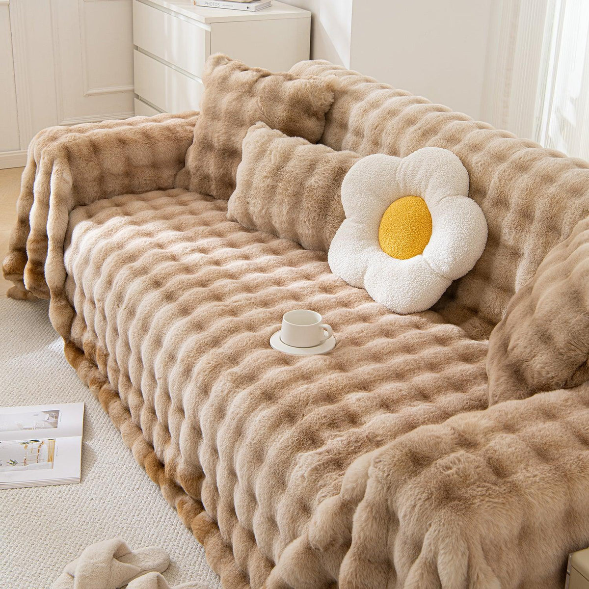 Brown Luxury Gradient Faux Rabbit Wool Sofa Throw – 3 Seater | HOKIPO