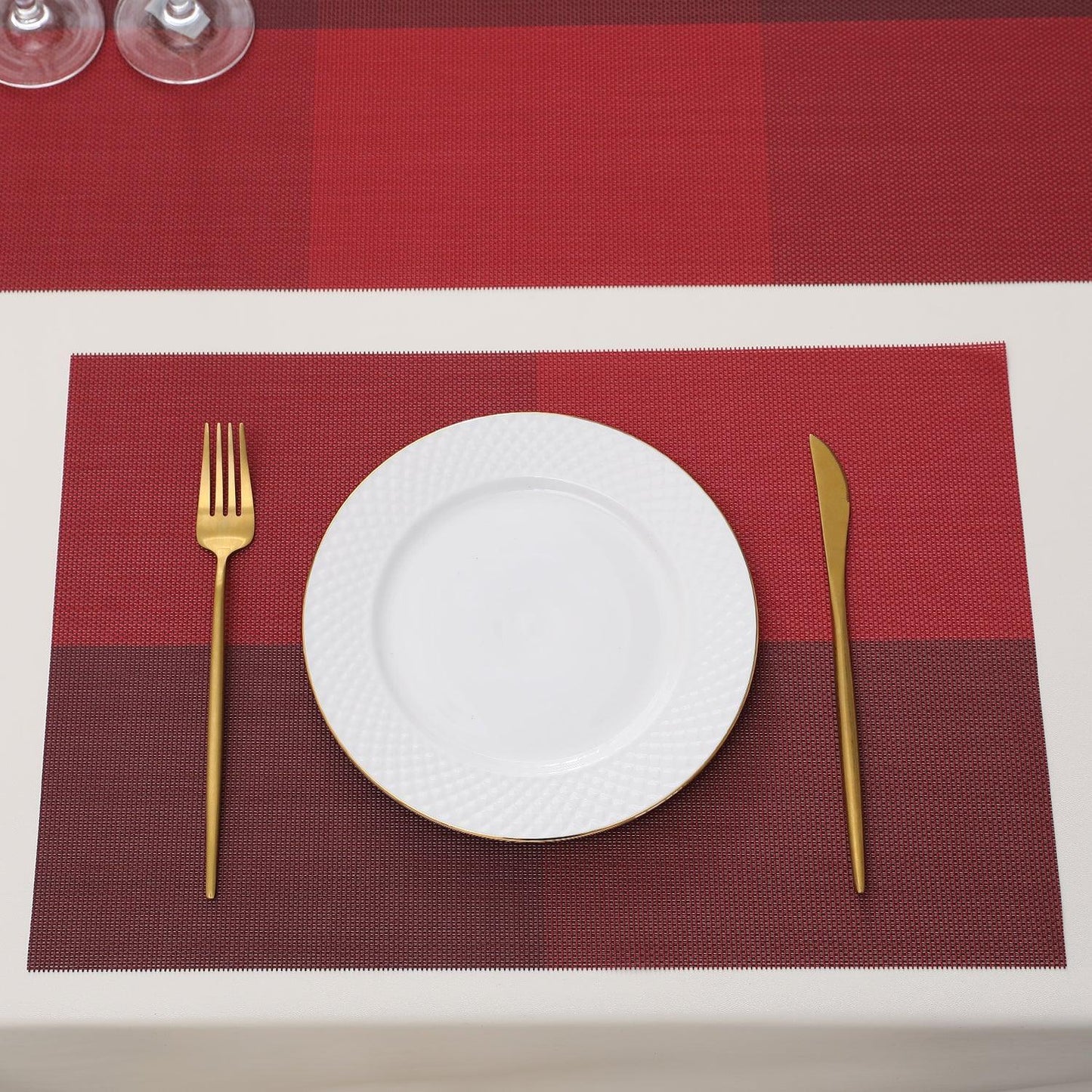 PVC Dining Table Mats, Red - HOKIPO | Har Ghar ka Humsafar