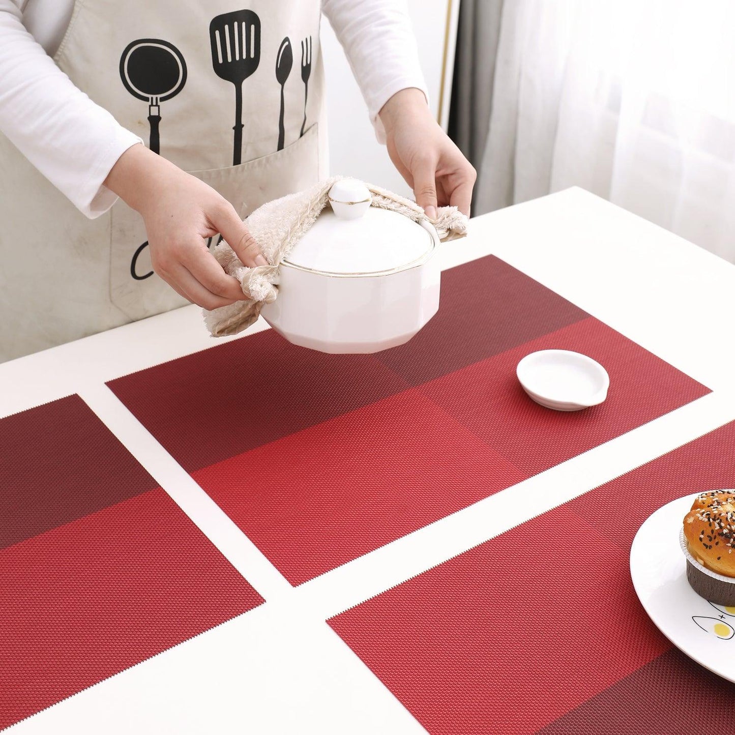 PVC Dining Table Mats, Red - HOKIPO | Har Ghar ka Humsafar