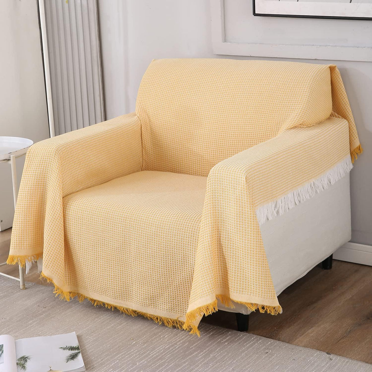 1 Seater elegant Yellow colour polycotton sofa throw of size 180(D)x180(L) 
